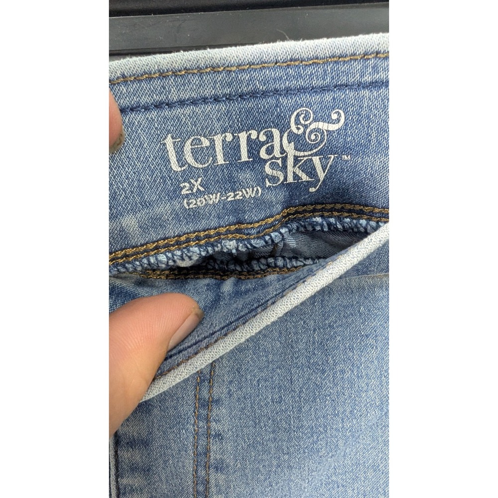 Terra & Sky Womens 2X Light Wash Denim Jeggings High Rise Pull On Skinny Jeans - Picture 2 of 3